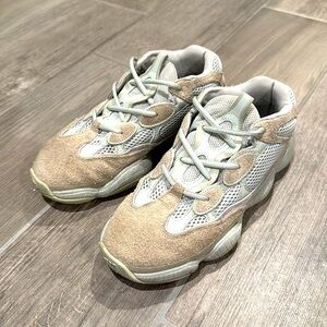 Yeezy Desert Rat 500 'Blush' size 9